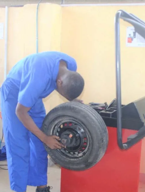 Motor vehicle mechanics training